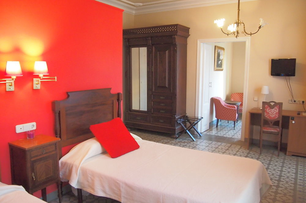 Hotel Noucentista Sitges Extérieur photo